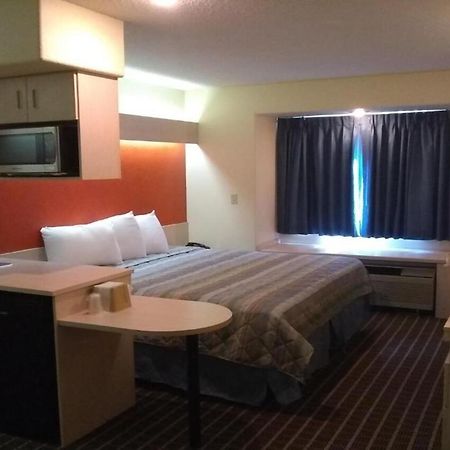 Travelodge By Wyndham Chadron Kültér fotó
