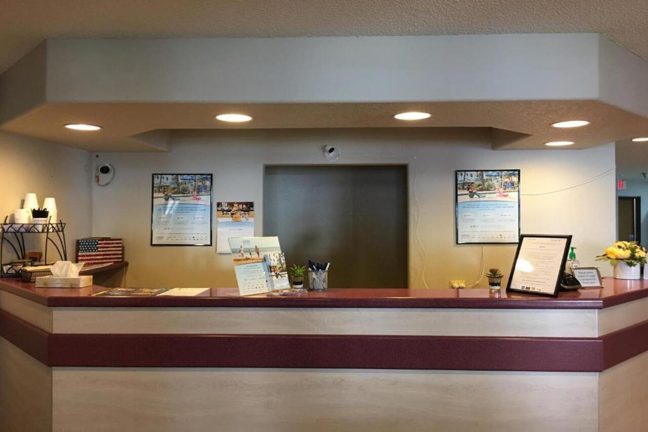 Travelodge By Wyndham Chadron Kültér fotó