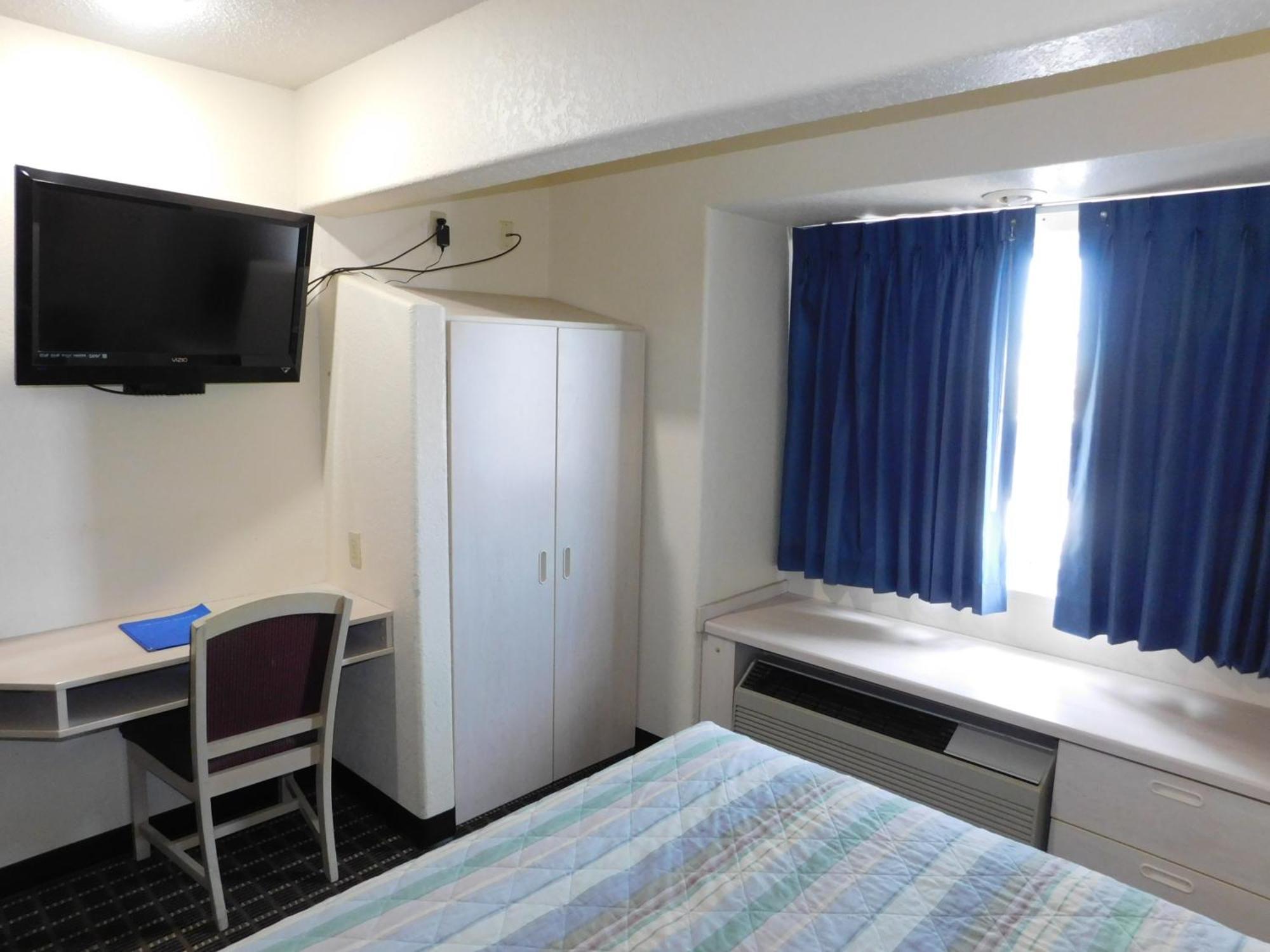 Travelodge By Wyndham Chadron Kültér fotó