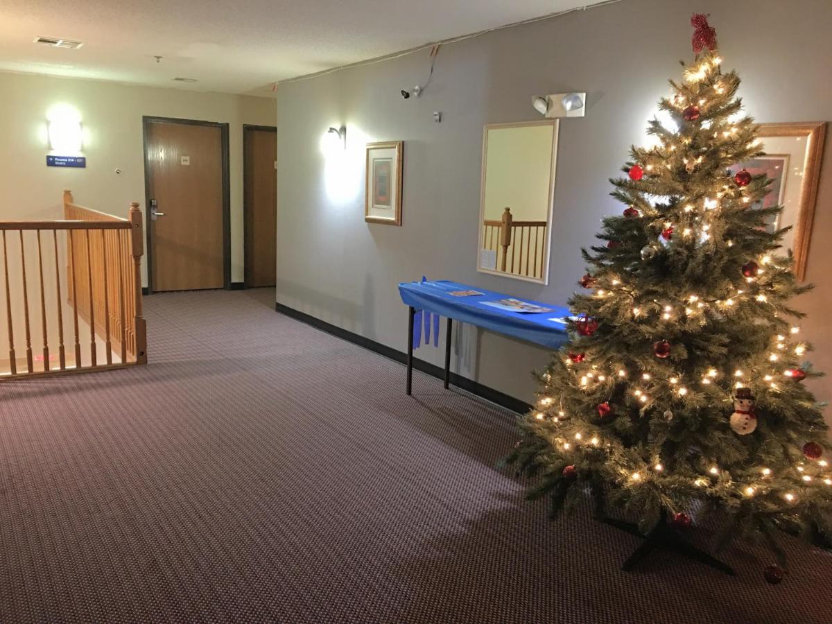 Travelodge By Wyndham Chadron Kültér fotó