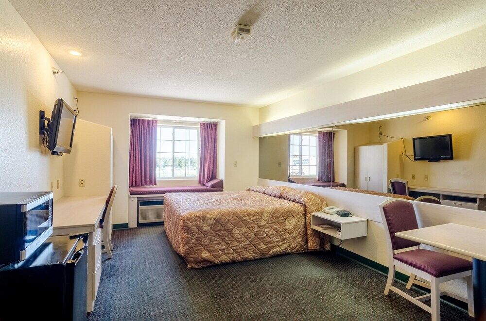 Travelodge By Wyndham Chadron Kültér fotó